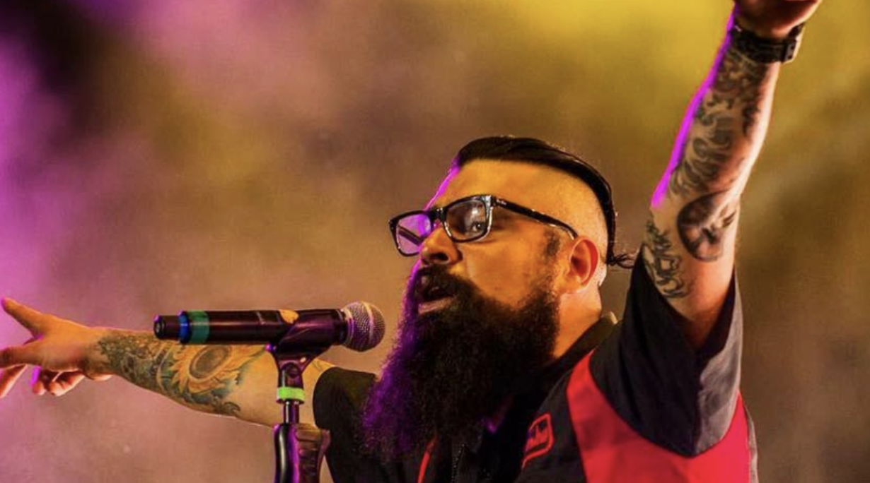 ‘Dr. Shenka’, vocalista de Panteón Rococó, fue hospitalizado de emergencia en Querétaro